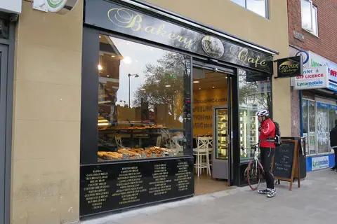 Belle's Bakery photo 2